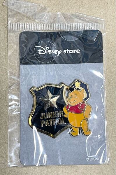 くまのプーさん junior patrol ピン 警察バッジ ディズニー ディズニーストア レア