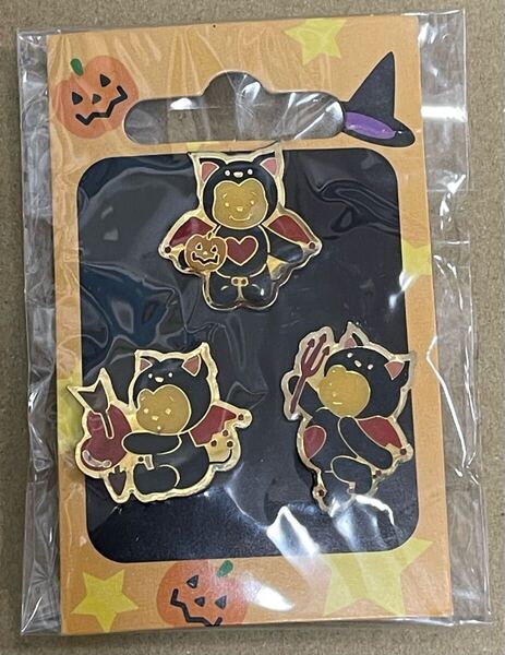 ディズニーストア ミニピン ハロウィン くまのプーさん ピンバッジ レア ディズニー 2
