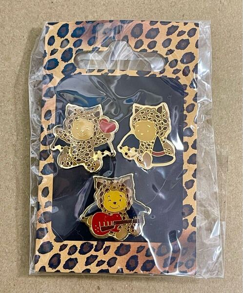 ディズニーストア ミニピン ハロウィン くまのプーさん ピンバッジ レア ディズニー