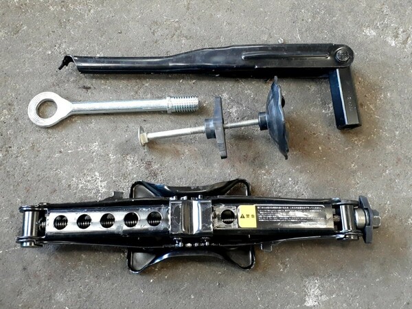 LX35 クライスラー 300C 車載ジャッキ パンタグラフジャッキ 車載工具 レンチ フック 04782773AG 04782999AC 4895015AB