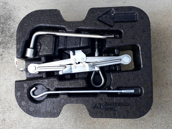 K13 マーチ 車載ジャッキ パンタグラフジャッキ 車載工具 700kg 日産 99550-1HH0A 84975-1HH0A