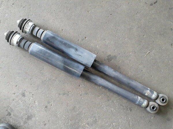 L275S ミラ リアショック 左右セット KYB ショックアブソーバー ダイハツ 48531-B2420 48531-B2423