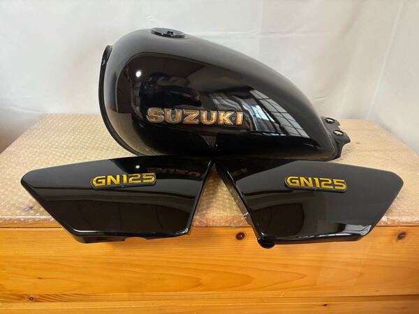 【送料無料】GN125H ブラック タンク サイドカバーセット 管-GN-3