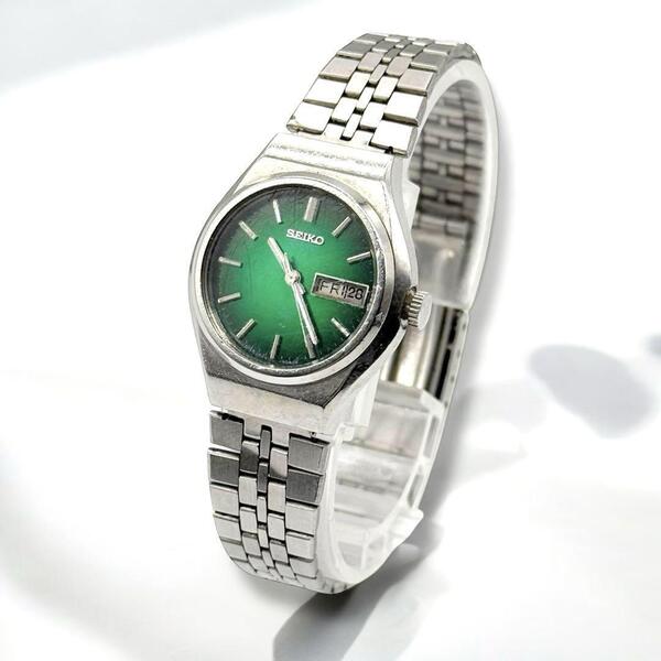 新品電池 セイコー 腕時計 ジョイフル クォーツ デイデイト SEIKO 2623-0080 時計 QZ アナログ 3針 デイト ラウンド 稼働 3094
