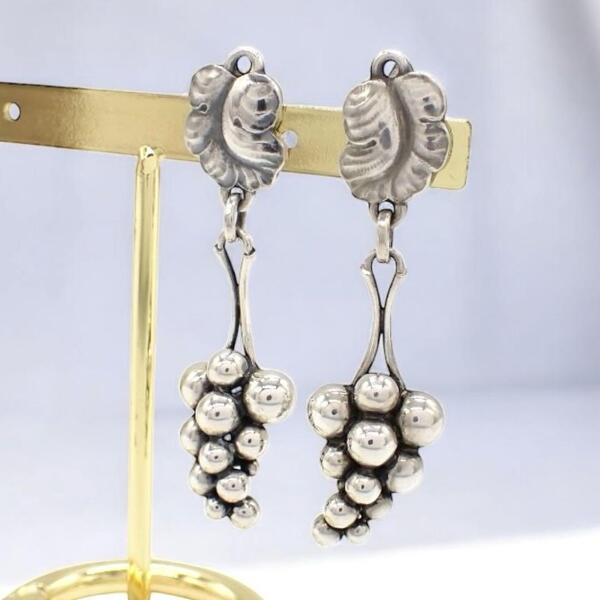 ジョージジェンセン Georg Jensen ムーンライトグレープ イヤリング イヤークリップ 葡萄 ドロップ スイング 925 #40 3219