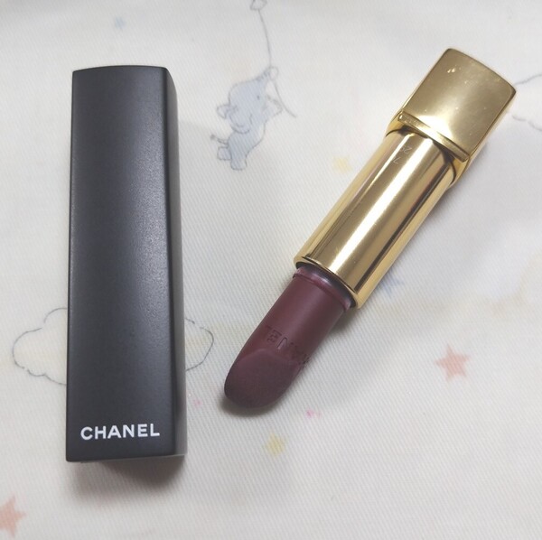 ★人気色★CHANEL シャネル ルージュ アリュール ヴェルヴェット 70 ユニーク リップ リップスティック 口紅 レッド 赤