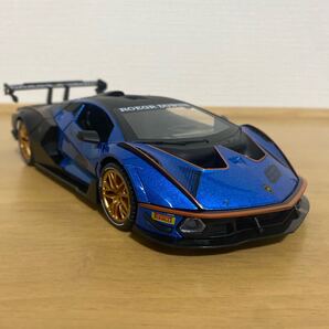 1/24ランボルギーニ・SCV12 ミニカー