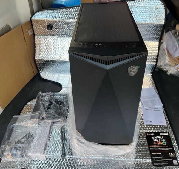 MSI MPG GUNGNIR 300R AIRFLOW 高エアフロー設計採用 ARGBファン 4基搭載 EATX PCケース ブラック