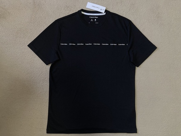 新品! カルバンクライン メンズ フロントラインロゴ Tシャツ Mサイズ ブラック/ホワイト 黒白 半袖 カットソー Calvin Klein