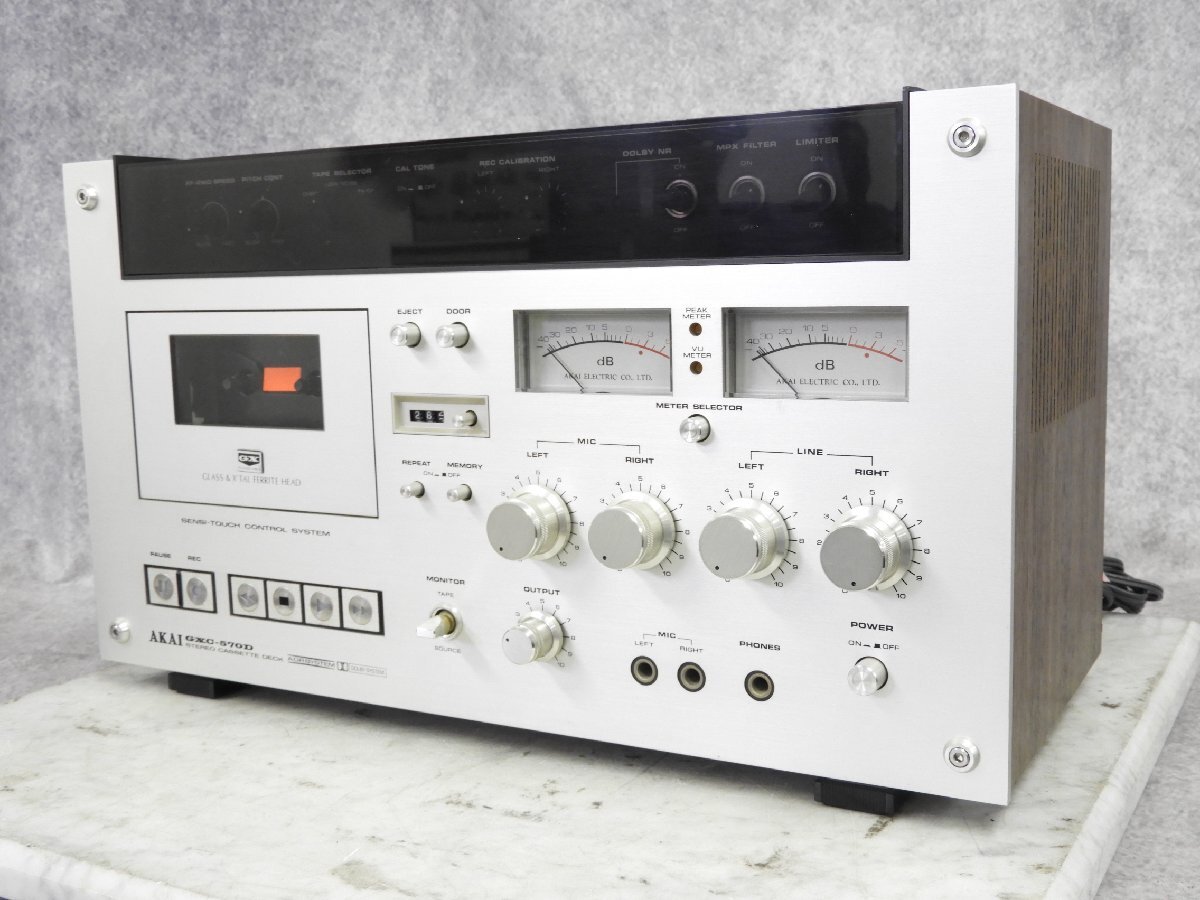 高額買取実施中!!】AKAI カセットデッキ GXC-570D ビンテージ