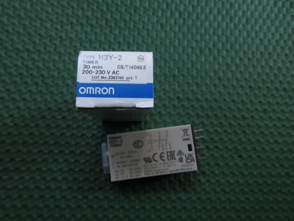 H3Y-2 OMRON タイマーリレー 未使用