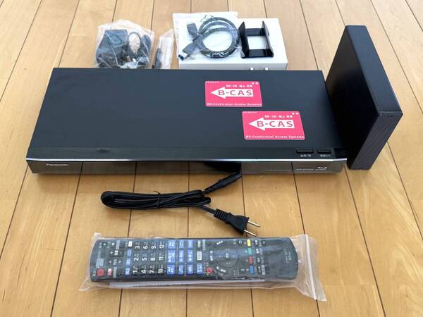 【HDD容量:2TB 新品WD製HDD交換済+外付け2TB】★Panasonic DMR-BRG2020 6番組同時録画&全録機★《新品リモコン付き》★2016年製★