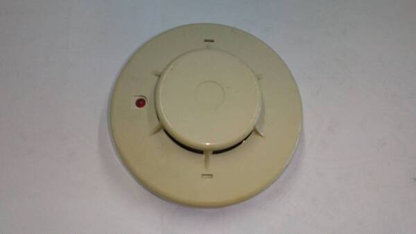能美防災 光電式スポット型感知器 2種 FDK246型 中古品 送料無料