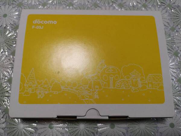 新品未使用 SIMフリー docomo キッズケータイ F-03J イエロー ドコモ 富士通 送料無料 判定○