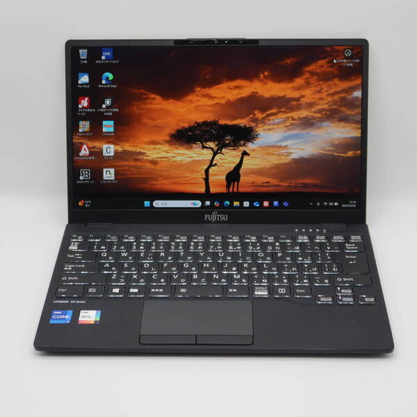 13.3型 軽量モデル UH08/E3 FMVUU6FUV3 11世代 Core i7-1165G7 メモリ8GB SSD1TB