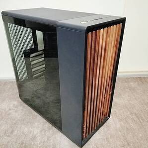 【USED美品】Fractal Design North Charcoal Black (ブラック/サイド強化ガラス)