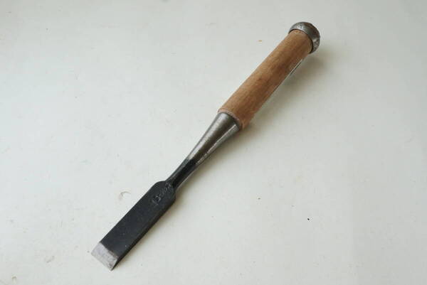 2410_11【送料無料】鑿 大内 18mm japanese carpenter chisel nomi