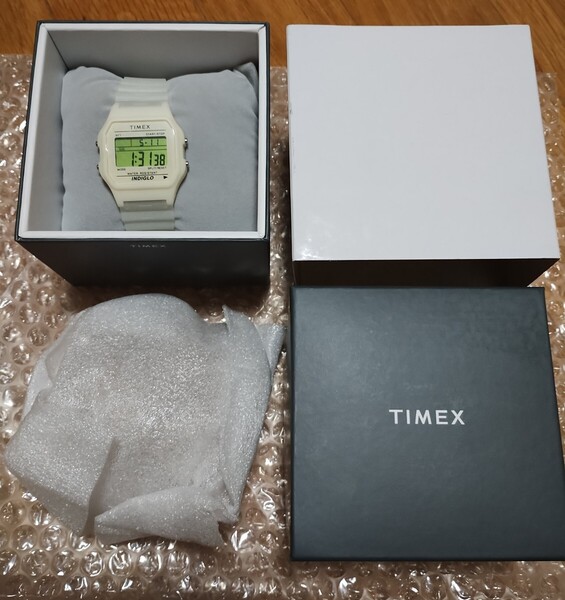 タイメックス TIMEX T80 Glow-in-the-dark グローインザダーク 復刻限定品 蓄光 TW2Y02600