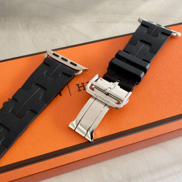 【美品】Apple Watch Hermes アップルウォッチ エルメス キリム シンプルトゥール ブラック 45mm (44mm/45mm/46mm/49mmに対応) 黒 ベルト