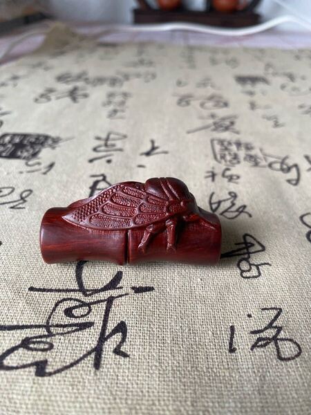 送料無料 紫檀木彫り 蝉 竹 根付 ストラップ 高さ約5.2cm 古美術 縁起物 古美術 置物 提物 和装小物