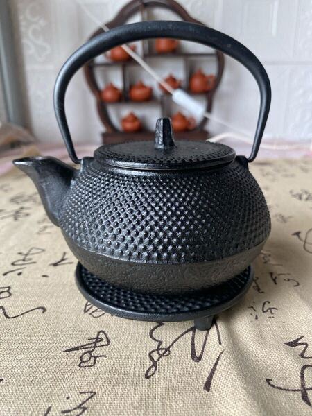 送料無料 鉄瓶 急須 南部鉄器 茶道具茶器 金属工芸 鉄器 アンティーク 鉄製 煎茶道具 在銘 鉄器 南部鉄瓶 花台付