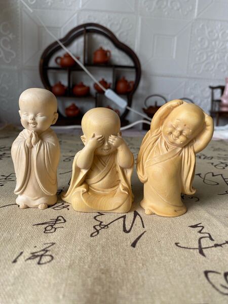 送料無料 仏教美術 高級柘植木彫り 天然木彫刻 静思 木彫り 可愛い小僧オブジェ 置物仏工芸品 仏像 3種セット