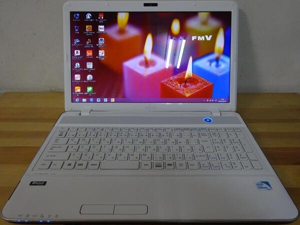 富士通 ノートパソコン LIFEBOOK AH30/L/Cele B830 1.8GHz/4GB/320GB/中古特価良品