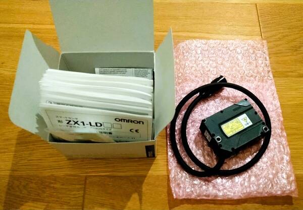 ★オムロン OMRON ZX1-LD300A66 0.5M★スマートセンサ アンプ内蔵形CMOSレーザセンサ★未使用★