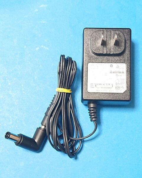 送無即 Panasonic 互換ACアダプタ 12V3A プライベートビエラ モニター スピーカー用(TXH0006AA TXH0007 TXH0011 UN-19FB10H等)管YM/MU