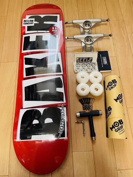 INDEPENDENTチタン合金製同等品トラック使用 BAKER ベーカー スケートボード スケボー 8.0*31.5 コンプリートセット 赤黒