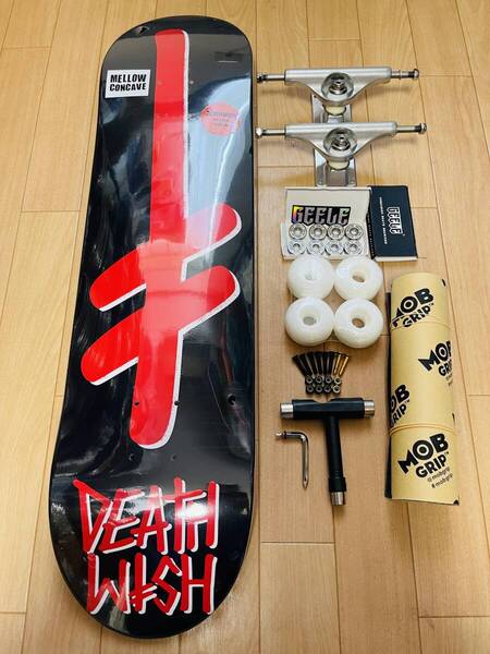 INDEPENDENTチタン合金製同等品トラック使用 DEATHWISH デスウィッシュ スケートボード スケボー 8.0*31.5 コンプリートセット 黒赤