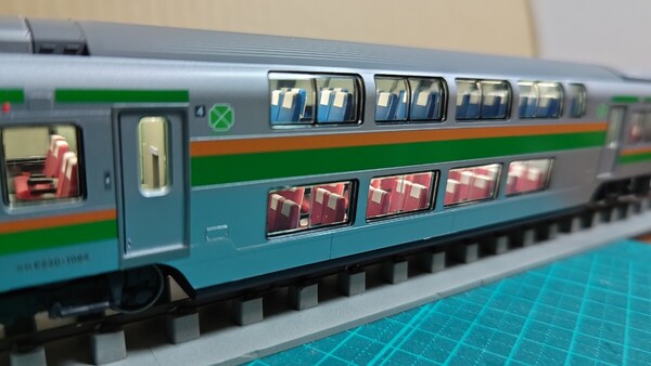 TOMIX HO E231等 グリーン車シート メイクアップパーツ2輌分 24