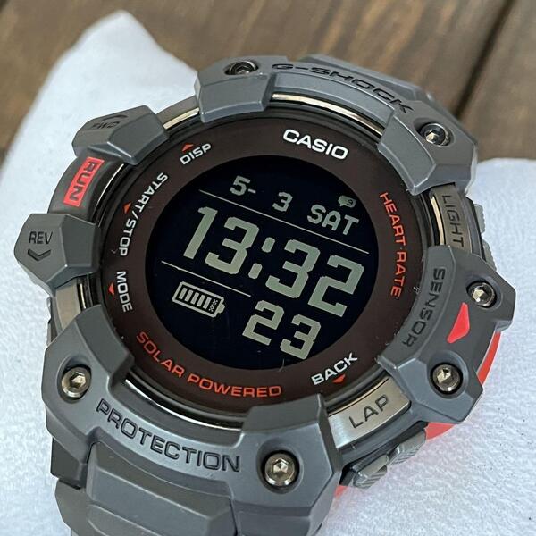 【美品】CASIO G-SHOCK GBD-H1000-8JR G-SQUAD