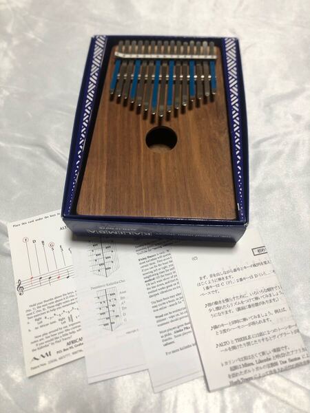 ヒュートレイシー カリンバ 15音 Kalimba HughTracey 親指ピアノ アフリカン 民族楽器 鍵盤楽器 ハンドオルゴール 木製