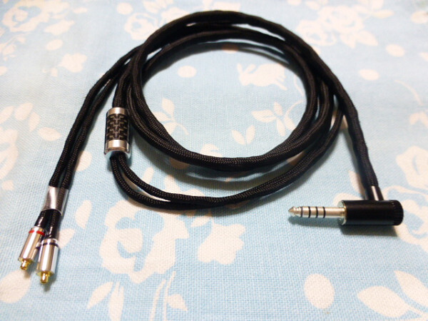切り込み入り MMCX オーグライン +pt +α 撚り線 7N OCC 八芯 ブレイド編 銀メッキ CINQBES 125cm 4.4mm5極 L字 トープラ販売 ( IEM 2ピン
