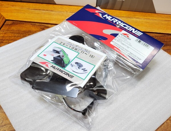 ハリケーン│フェンダーレス│kawasaki ZX-10R (11-15)│LEDライセンスランプ付|HA6622