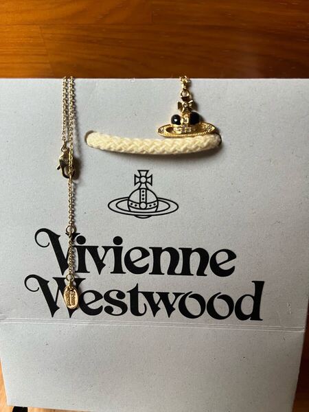 新品未使用 Vivienne Westwood オーブ ペンダント ネックレス イエローゴールド 金 真鍮 ヴィヴィアンウエストウッド アクセ