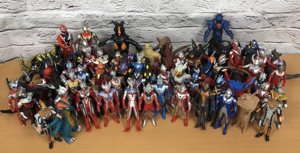 ソフビ ウルトラマン&怪獣 11体まとめ売り｜Yahoo!フリマ（旧 - 特撮