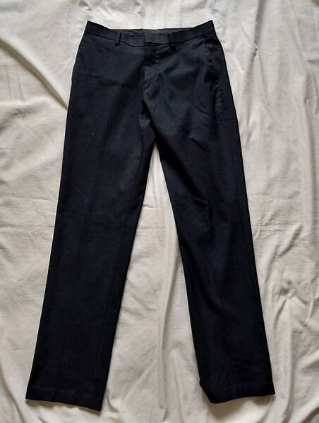 Uniqlo ユニクロ スラックス W76cm 黒 検 感動パンツ
