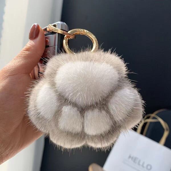 猫足 キーホルダー ふわふわ ぬいぐるみ 肉球 可愛い 雑貨 グッズ キャット キーリング オシャレ ブラウン色