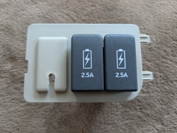 N-BOX USBポート JF3 JF4