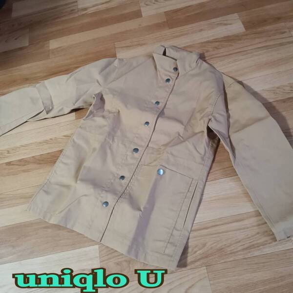 美品 ◆ uniqlo U ◆ スタンドカラー ジャンバー Sサイズ ベージュ系 ナイロン フード付き ◆ ユニクロ U ◆ レディース アウター