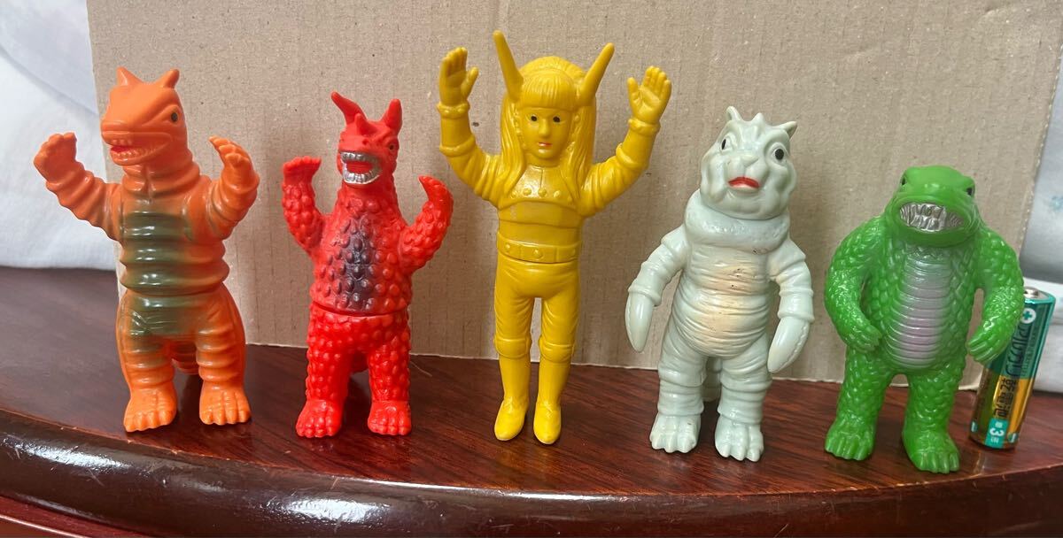 Amazon.co.jp: ブルマァク バニラ ソフビ 当時物 怪獣 マルサン