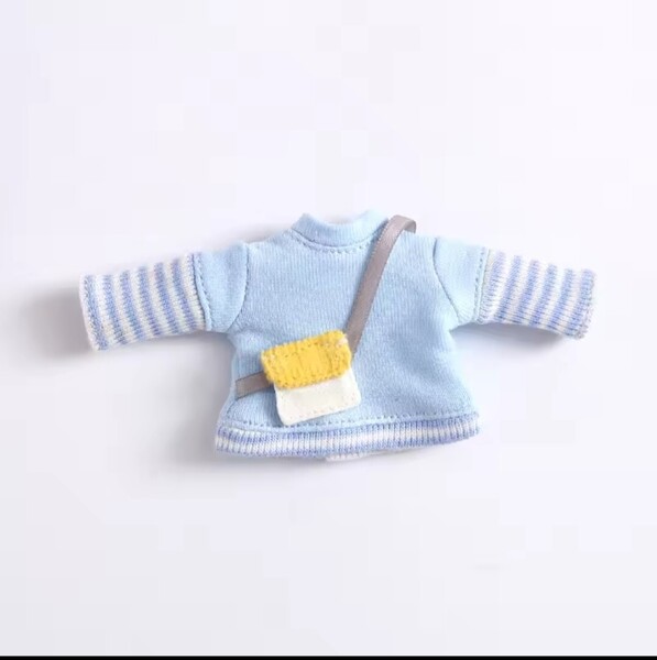 【水色】オビツ11 重ね着風ロンT ショルダーバッグを持っているようなデザイン ねんどろいど トップス 長袖