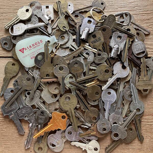 USAアメリカの古い鍵100本/USED/vintage/真鍮/KEY/まとめ売り