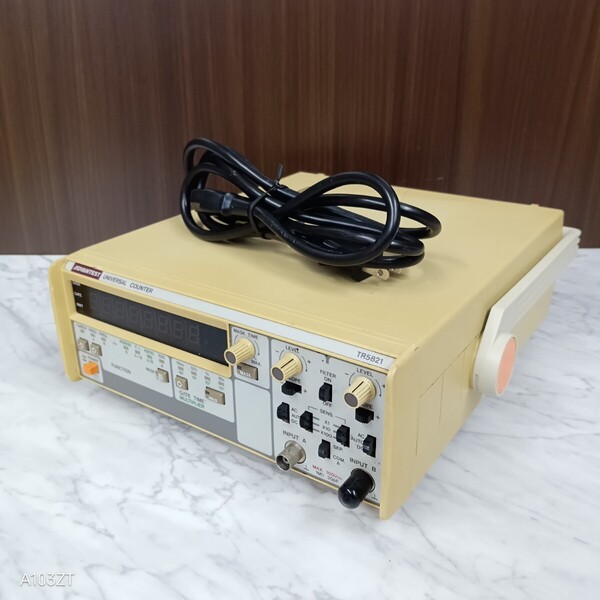 ●送料無料 通電OK 現状品 扱いで ADVANTEST UNIVERSAL COUNTER アドバンテスト ユニバーサル カウンター TR5821/100V