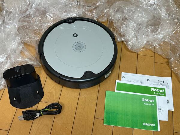 送料無料 (動作品)美品 iRobot ロボットクリーナー ルンバ692 ブルーシルバー 動作良好 (S-26)