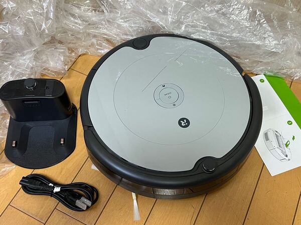 送料無料 (動作品)iRobot ロボットクリーナー ルンバ692 ブルーシルバー 動作良好 (C-15)