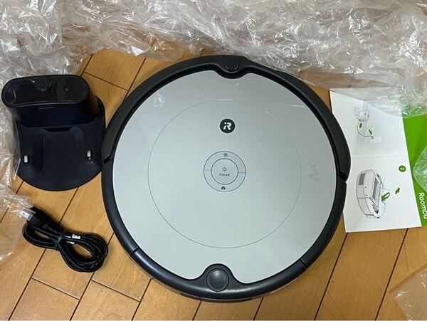送料無料 (動作品)美品 iRobot ロボットクリーナー ルンバ692 ブルーシルバー 動作良好 (C-95)