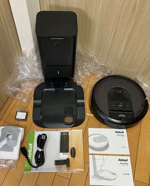 送料無料.(超美品)アイロボット iRobot ルンバi7 ロボット掃除機 ルンバ 家電 Roombaルンバ Roomba セット (動作良好)